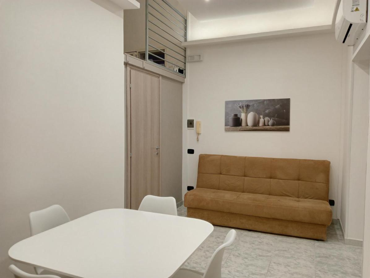 Fra Sole E Stelle Apartment Bari Exterior photo